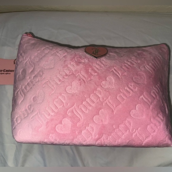 Juicy Couture soft pink cosmetic bag - Picture 2 of 5